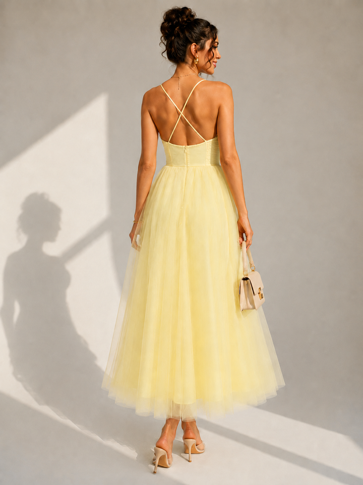 Virela – Espalda abierta, vestido de tul