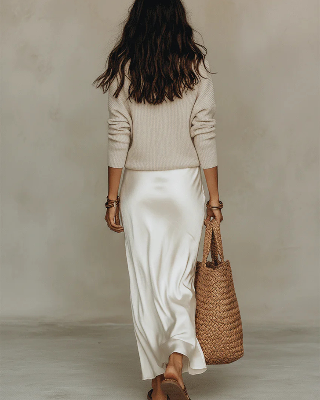 Calira – Conjunto de vestido midi de satén
