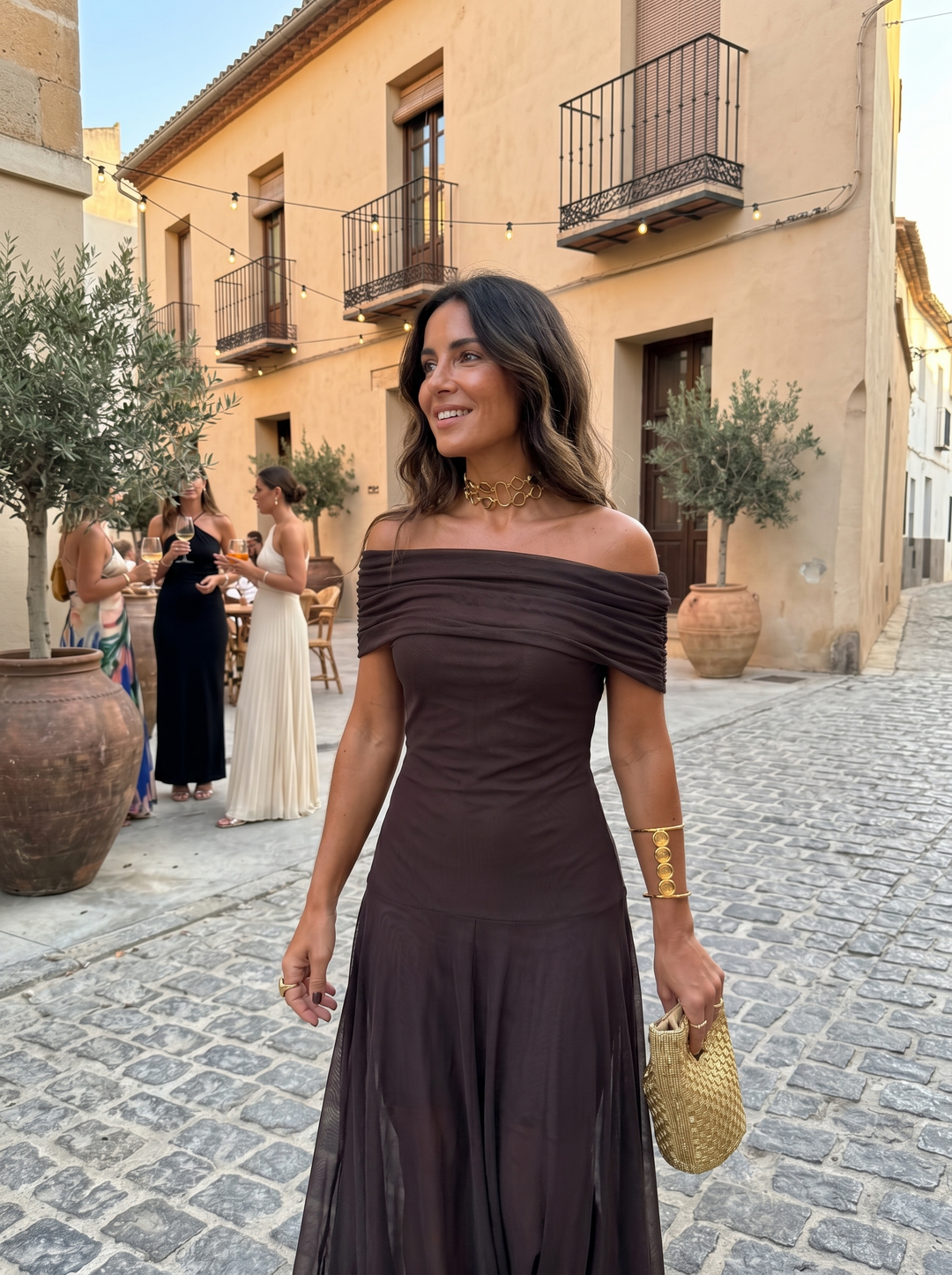 Virela – Con hombros descubiertos de microfibra técnica, vestido maxi