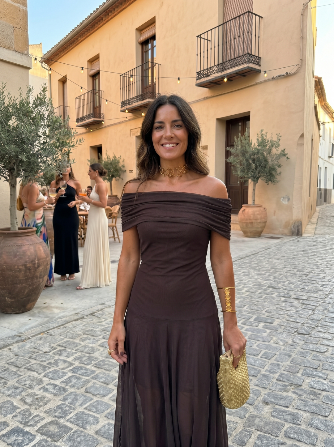 Virela – Con hombros descubiertos de microfibra técnica, vestido maxi