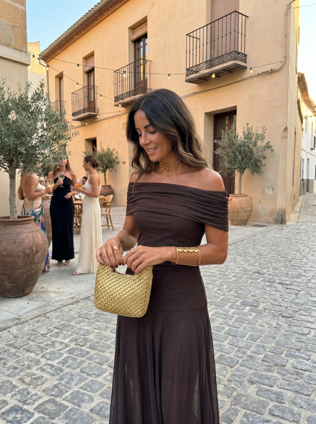 Virela – Con hombros descubiertos de microfibra técnica, vestido maxi