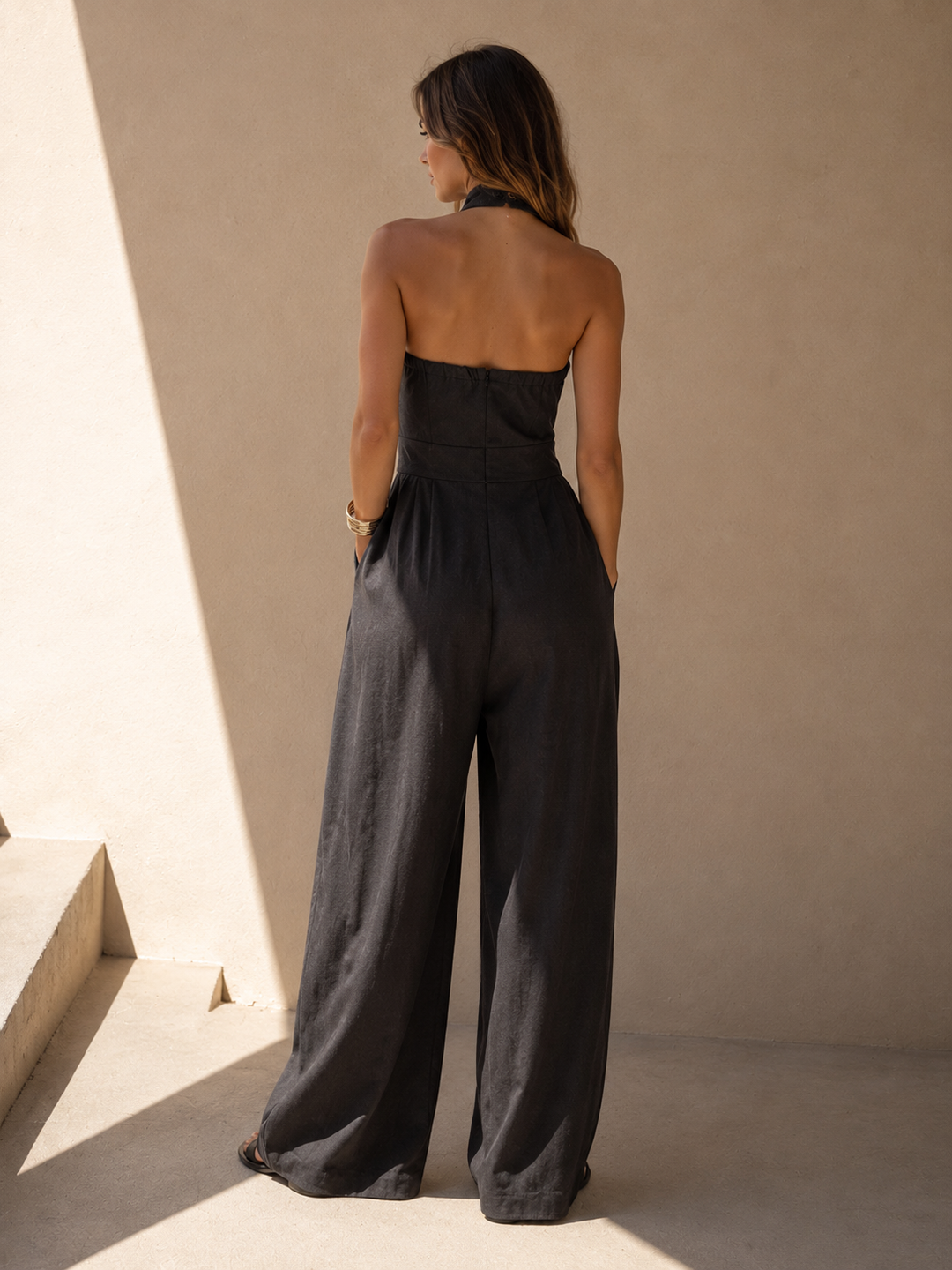 Talyra – Cuello halter cruzado, tejido ligero, enterizo