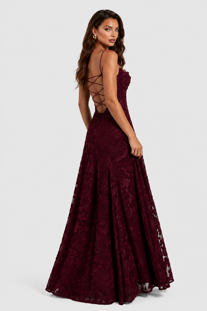 Nerila – Vestido de encaje floral en relieve