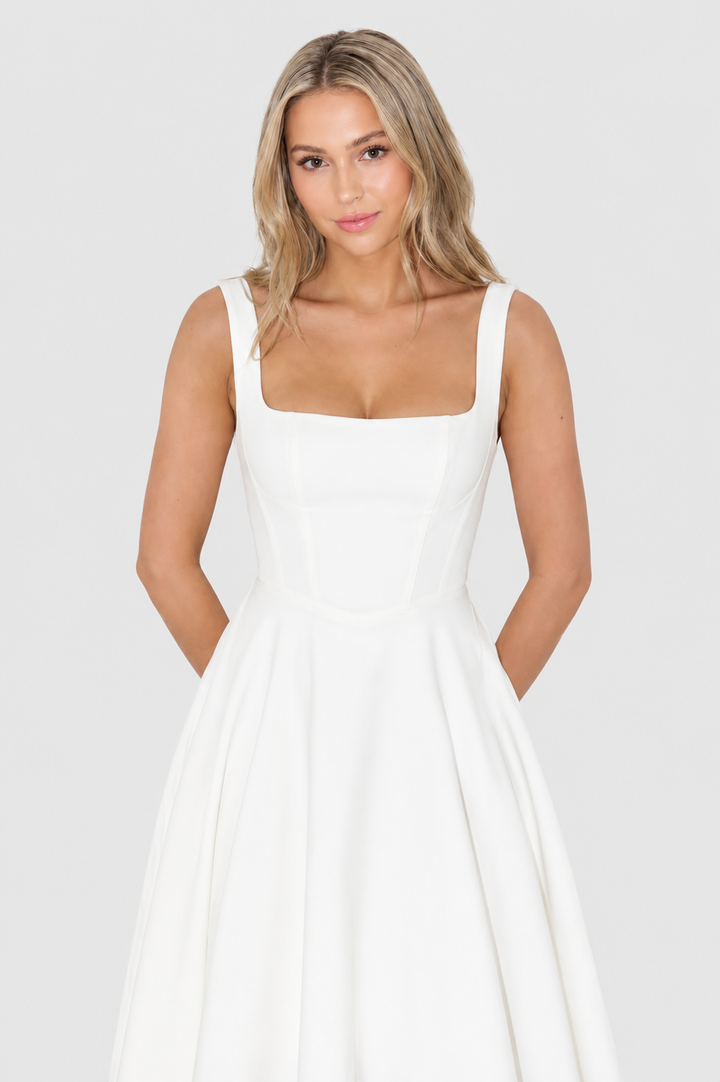 Kelara – Cuello cuadrado de punto vestido