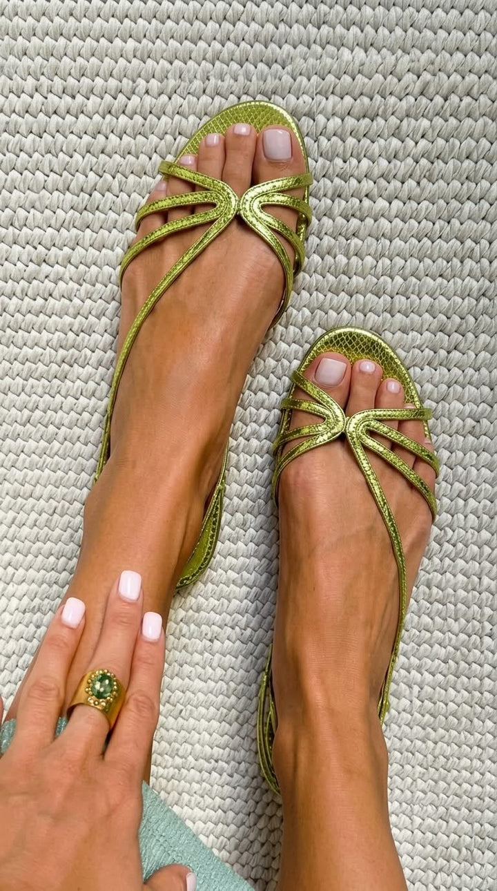 Kirela – Sandalias metálicas de tira delgada