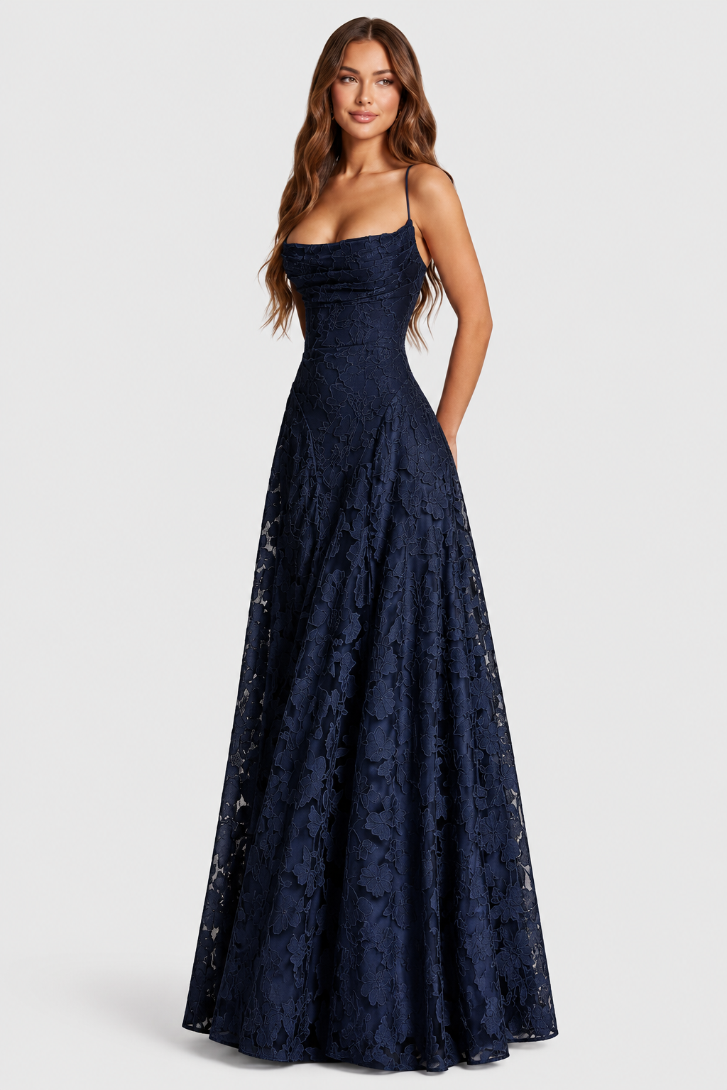 Nerila – Vestido de encaje floral en relieve