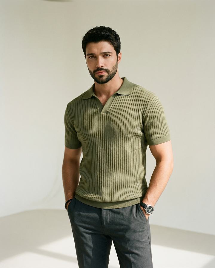 Con cuello alto de punto playera polo