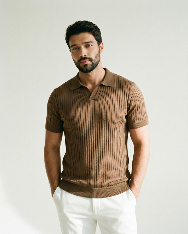 Con cuello alto de punto playera polo